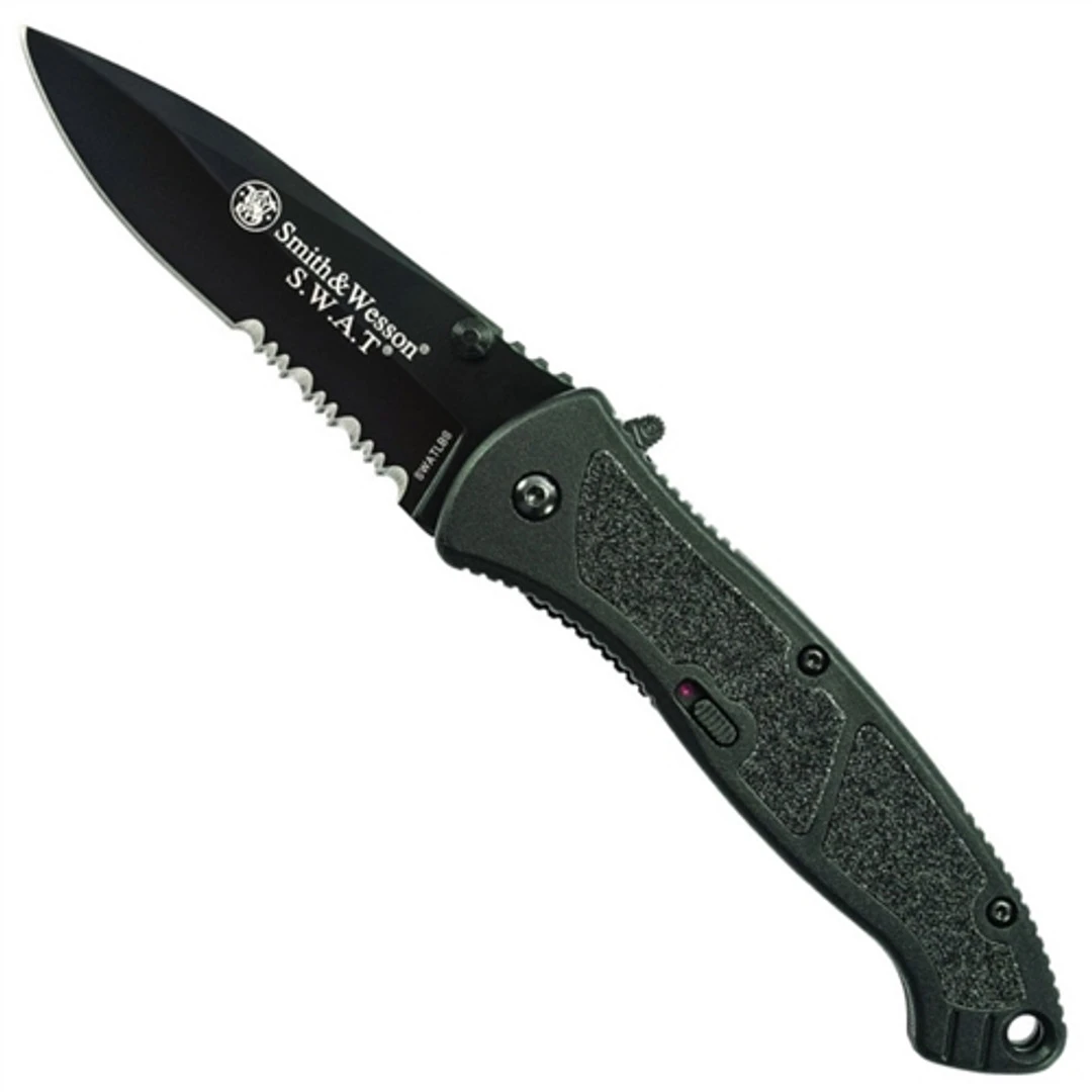 Smith & Wesson Large S.W.A.T., Part Serrated , Assisted Opening 3 Smith & Wesson Large S.W.A.T., Part Serrated , Assisted Opening